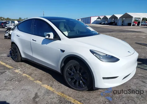 2021 Tesla Model Y Long Range Dual Motor All-Wheel Drive from USA, damaged, VIN 5YJYGAEE2MF225133